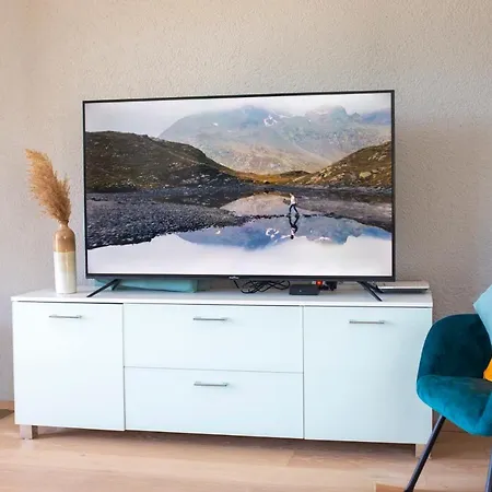 Traumhafte Sonnenresidenz Mit Berg- Und Seeblick Amden